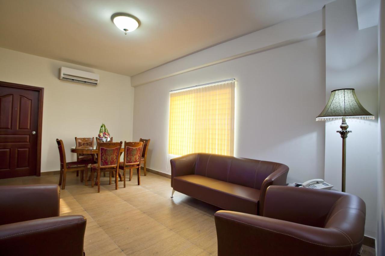 La Rose Hotel 巴纳内拉斯 客房 照片