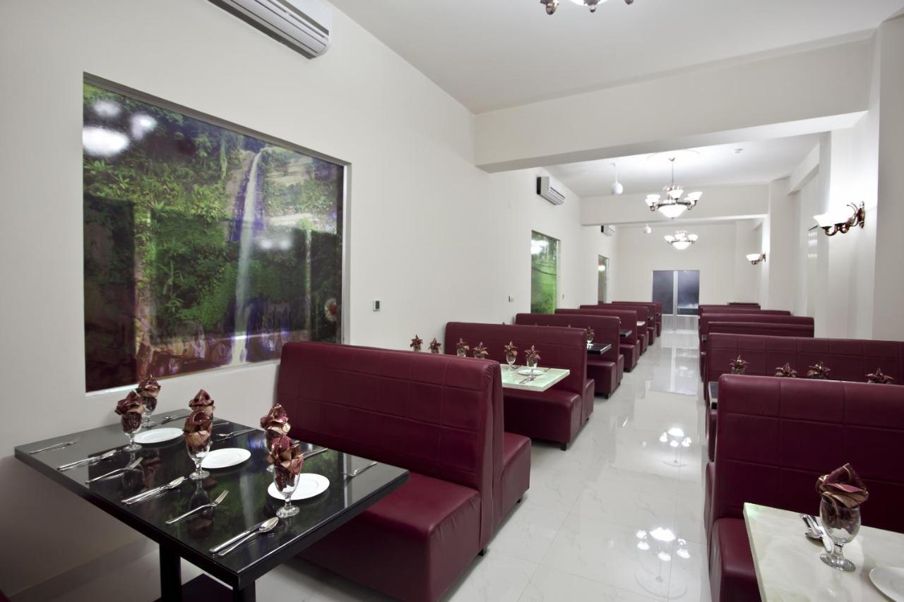 La Rose Hotel 巴纳内拉斯 外观 照片