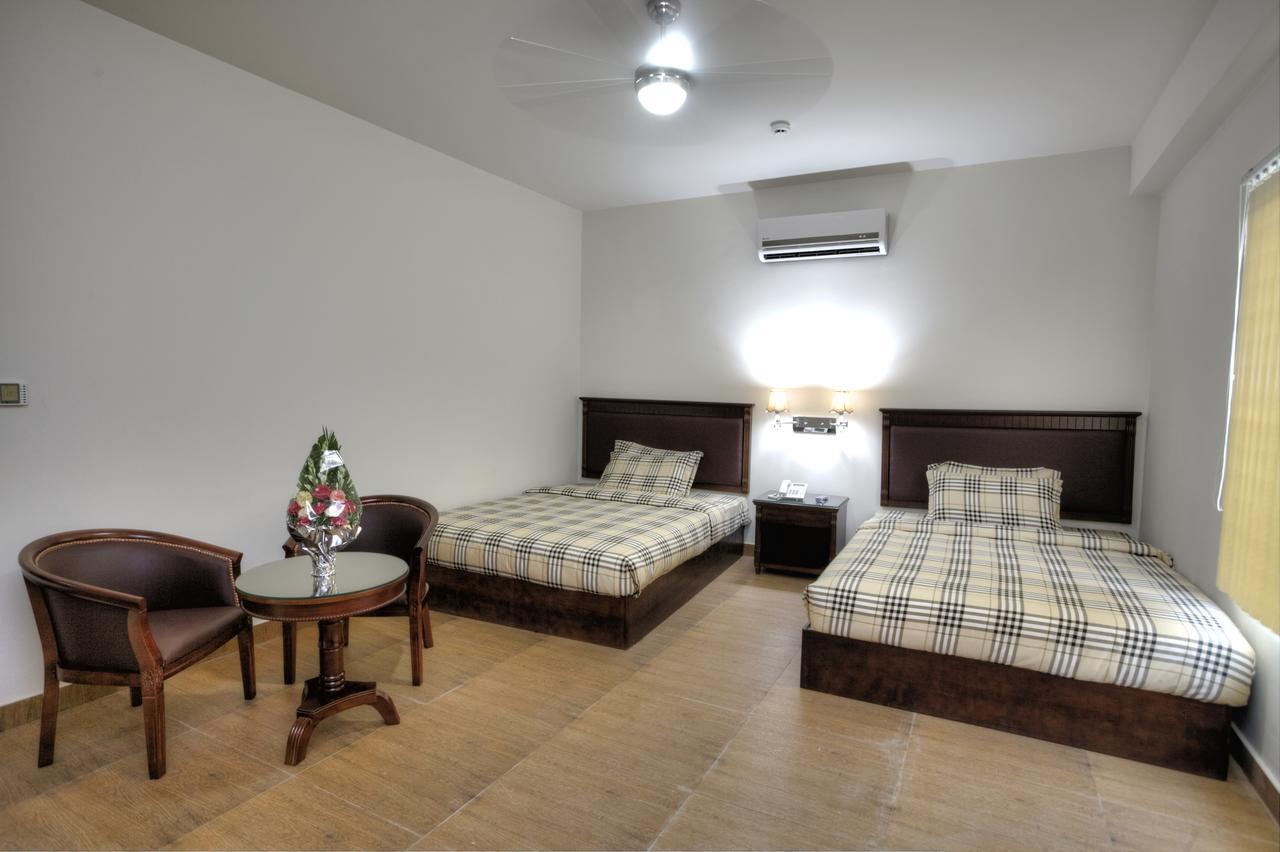 La Rose Hotel 巴纳内拉斯 客房 照片