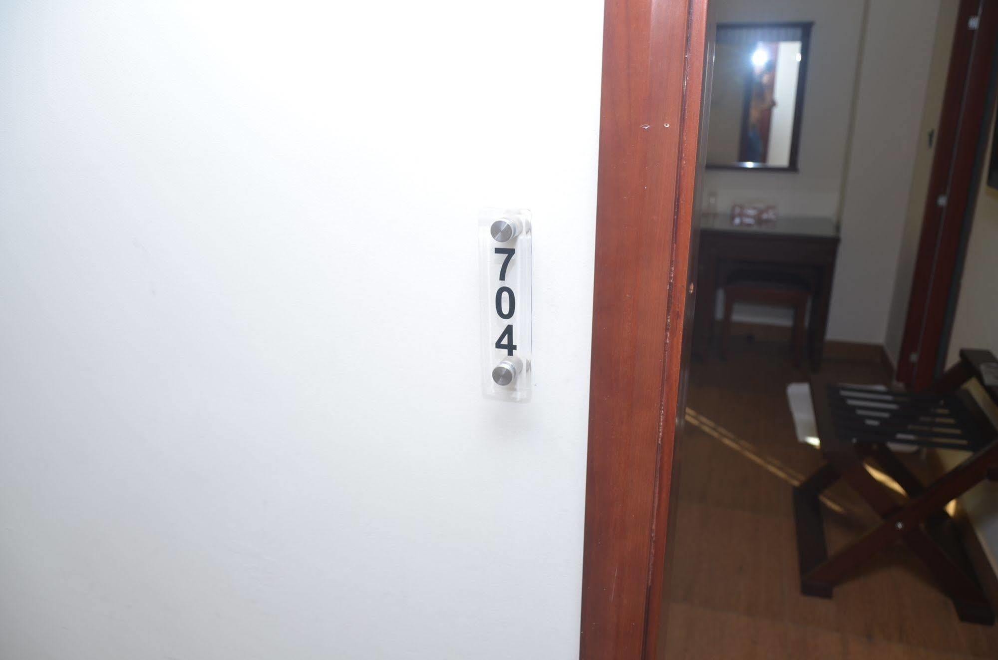La Rose Hotel 巴纳内拉斯 外观 照片